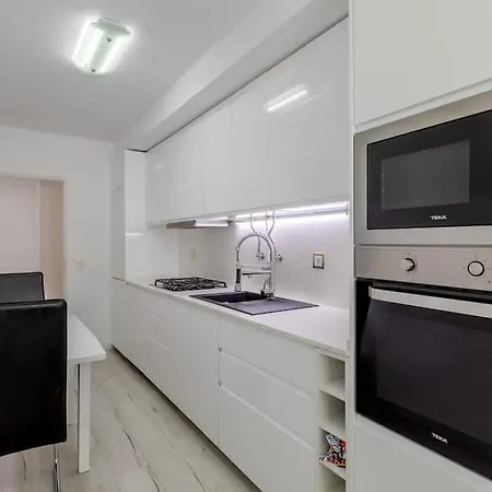 Spacious 3-Bedroom Condo In Lisbon Exterior photo